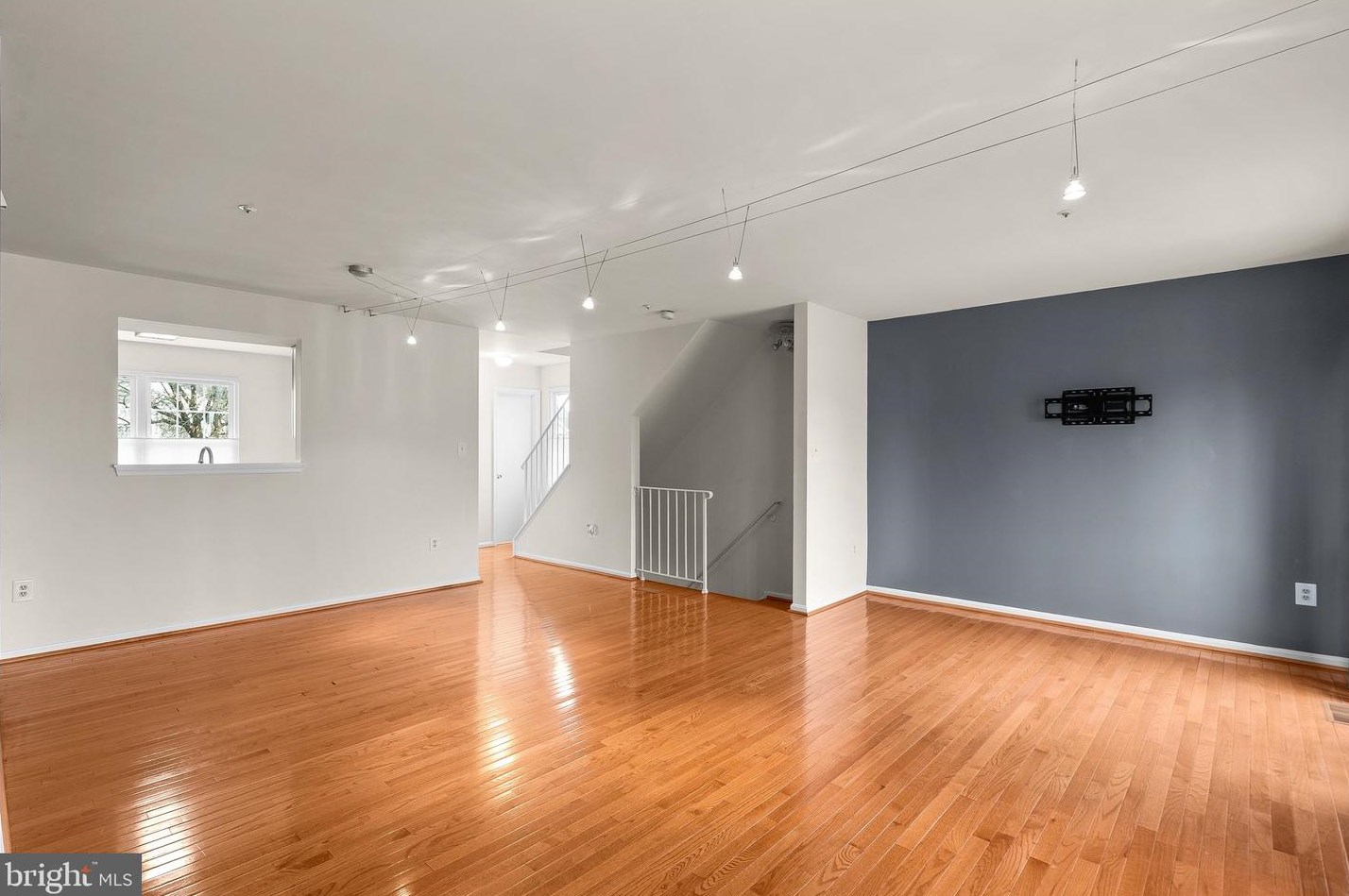 813 Alabaster Ct, Capitol Heights MD  20743-1872 exterior