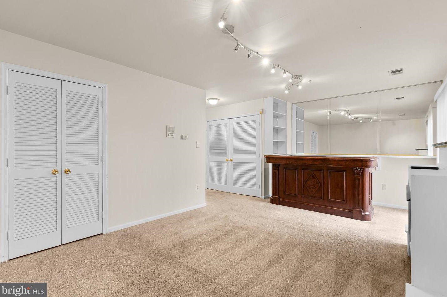 813 Alabaster Ct, Capitol Heights MD  20743-1872 exterior