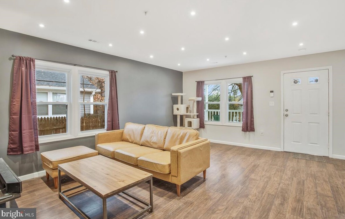 5709 K St, Capitol Heights MD  20743-1349 exterior