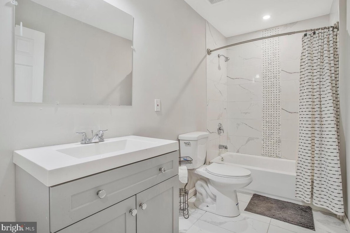 5709 K St, Capitol Heights MD  20743-1349 exterior