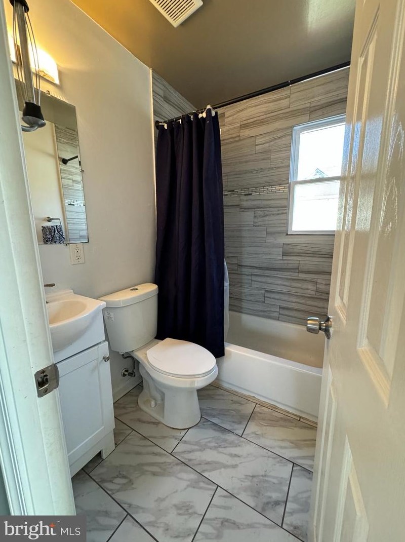 1308 Oates St, Capitol Heights MD  20743-1249 exterior