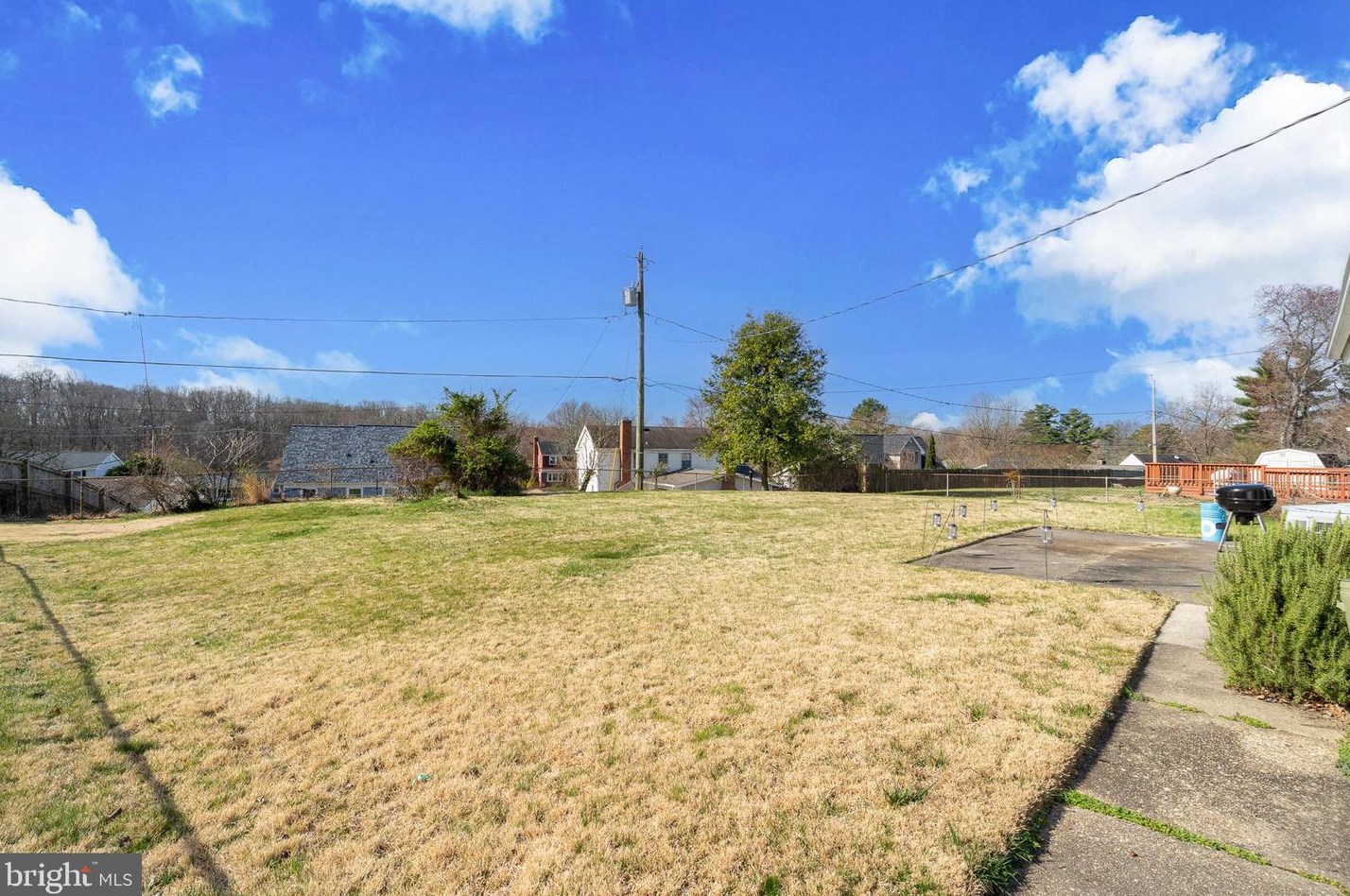 12211 Fleming Ln, Bowie MD  20715-2526 exterior