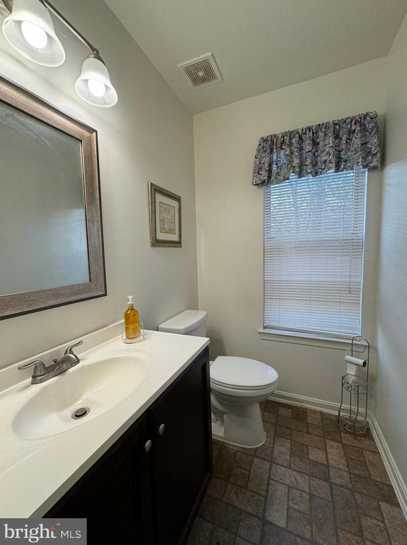 803 Chatsworth Dr, Accokeek MD  20607-2030 exterior