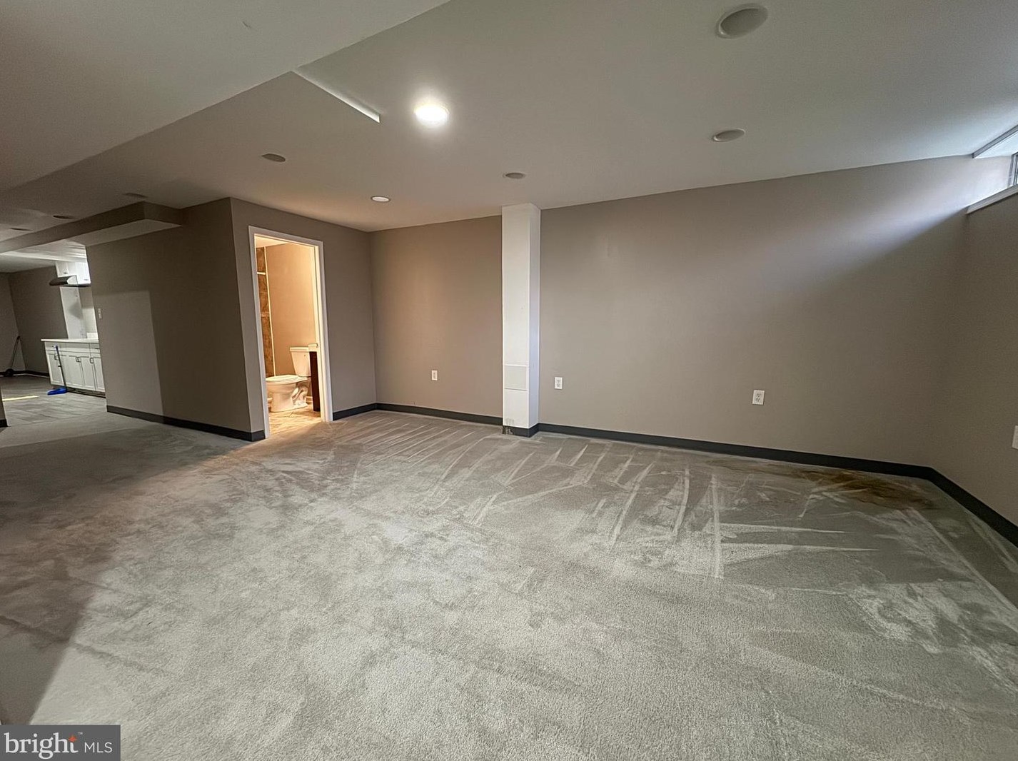 803 Chatsworth Dr, Accokeek MD  20607-2030 exterior