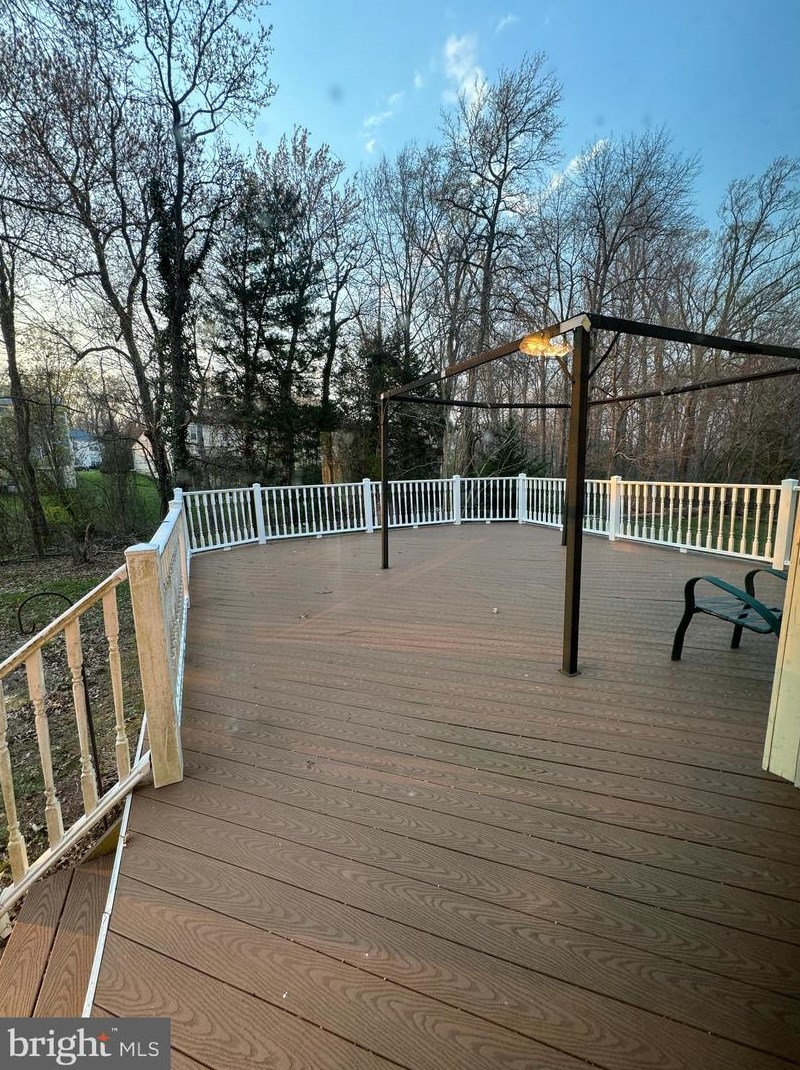 803 Chatsworth Dr, Accokeek MD  20607-2030 exterior