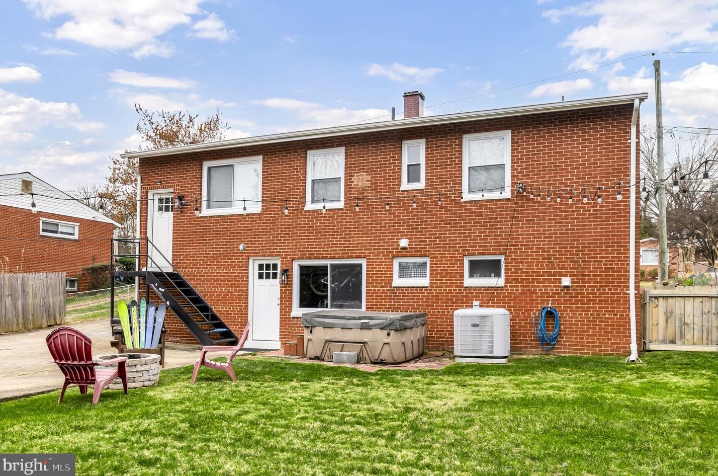 7314 Abbington Dr, Oxon Hill MD  20745-1506 exterior