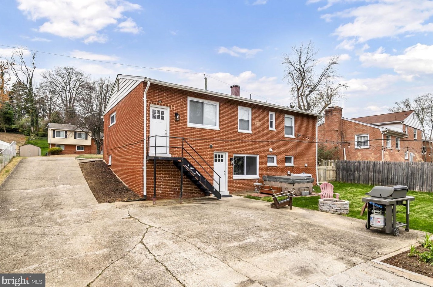 7314 Abbington Dr, Oxon Hill MD  20745-1506 exterior