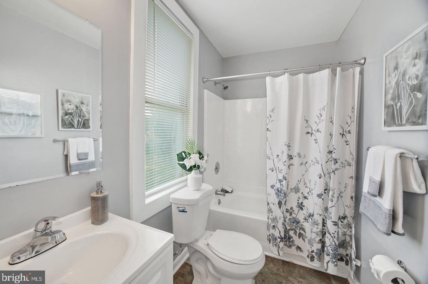 905 Drum Ave, Capitol Heights MD 20743-3951 exterior