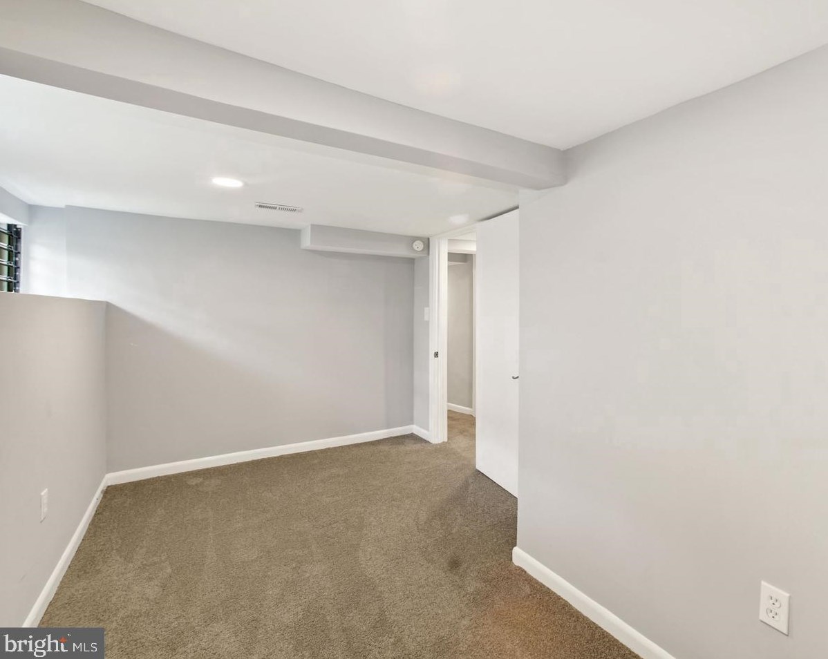 905 Drum Ave, Capitol Heights MD 20743-3951 exterior