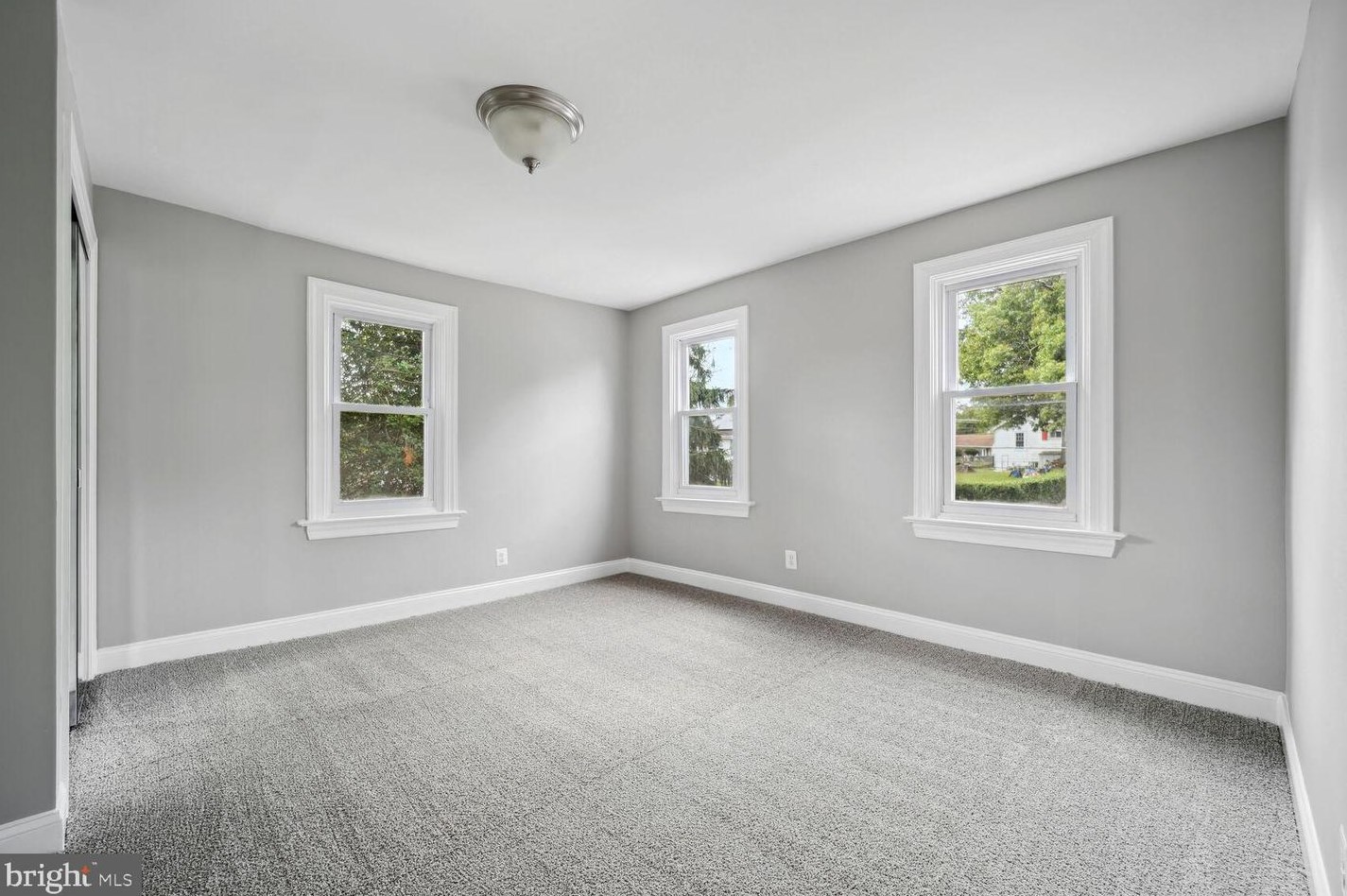 511 70 St, Capitol Heights MD 20743-2240 exterior