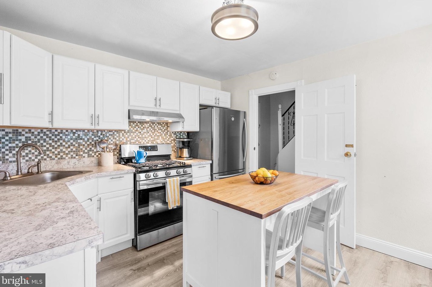 6807 10 Ave, Silver Spring MD 20912-5940 exterior