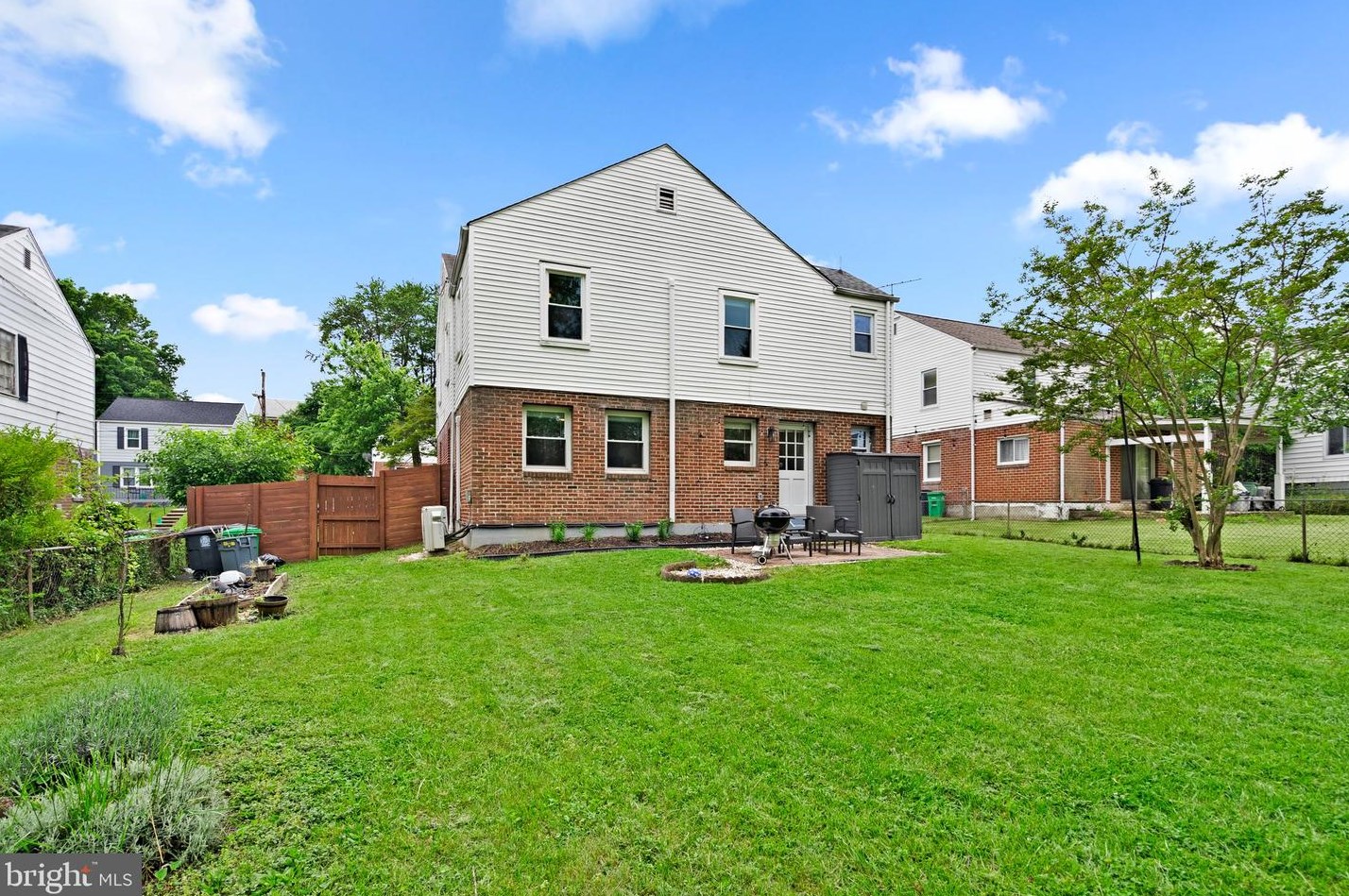 6807 10 Ave, Silver Spring MD 20912-5940 exterior