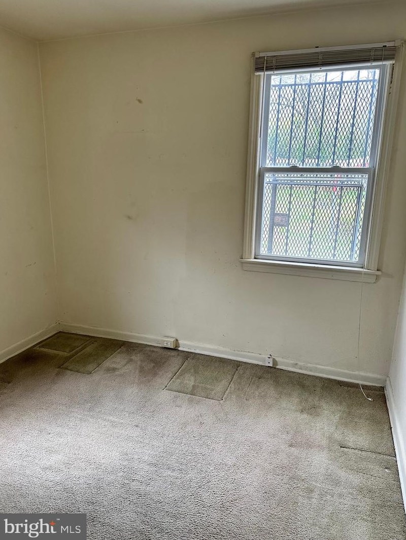 5003 Addison Rd, Capitol Heights MD  20743-1160 exterior