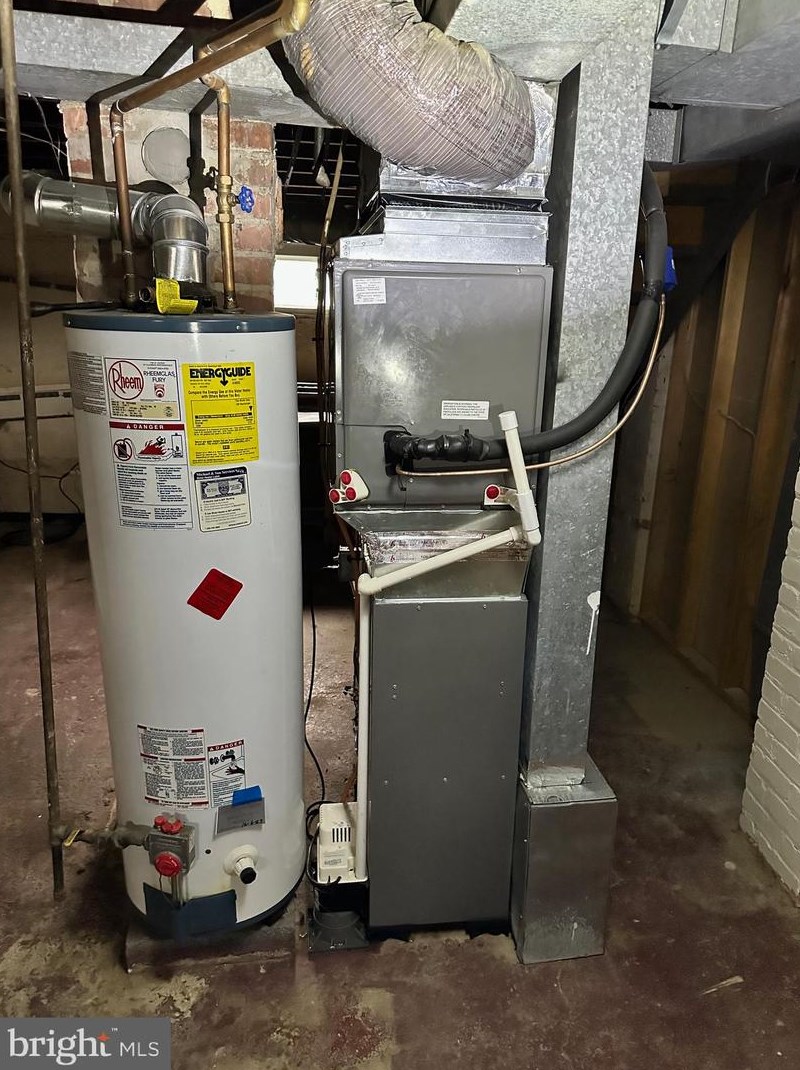 5003 Addison Rd, Capitol Heights MD  20743-1160 exterior