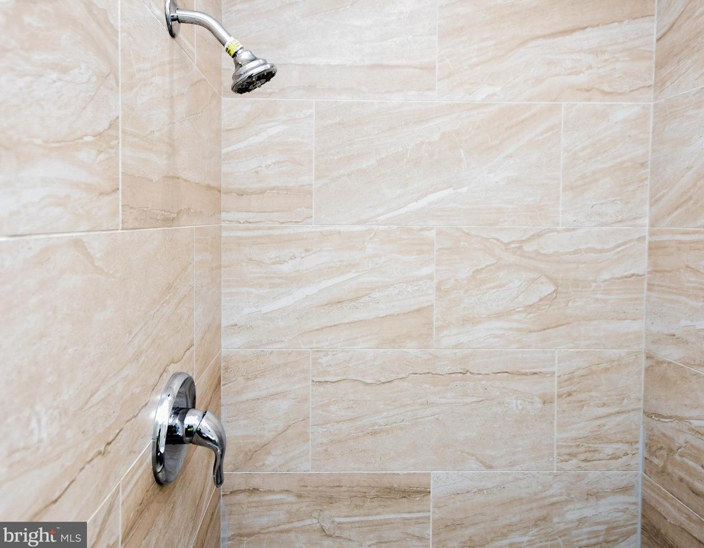 5524 Addison Rd, Capitol Heights MD  20743-1676 exterior