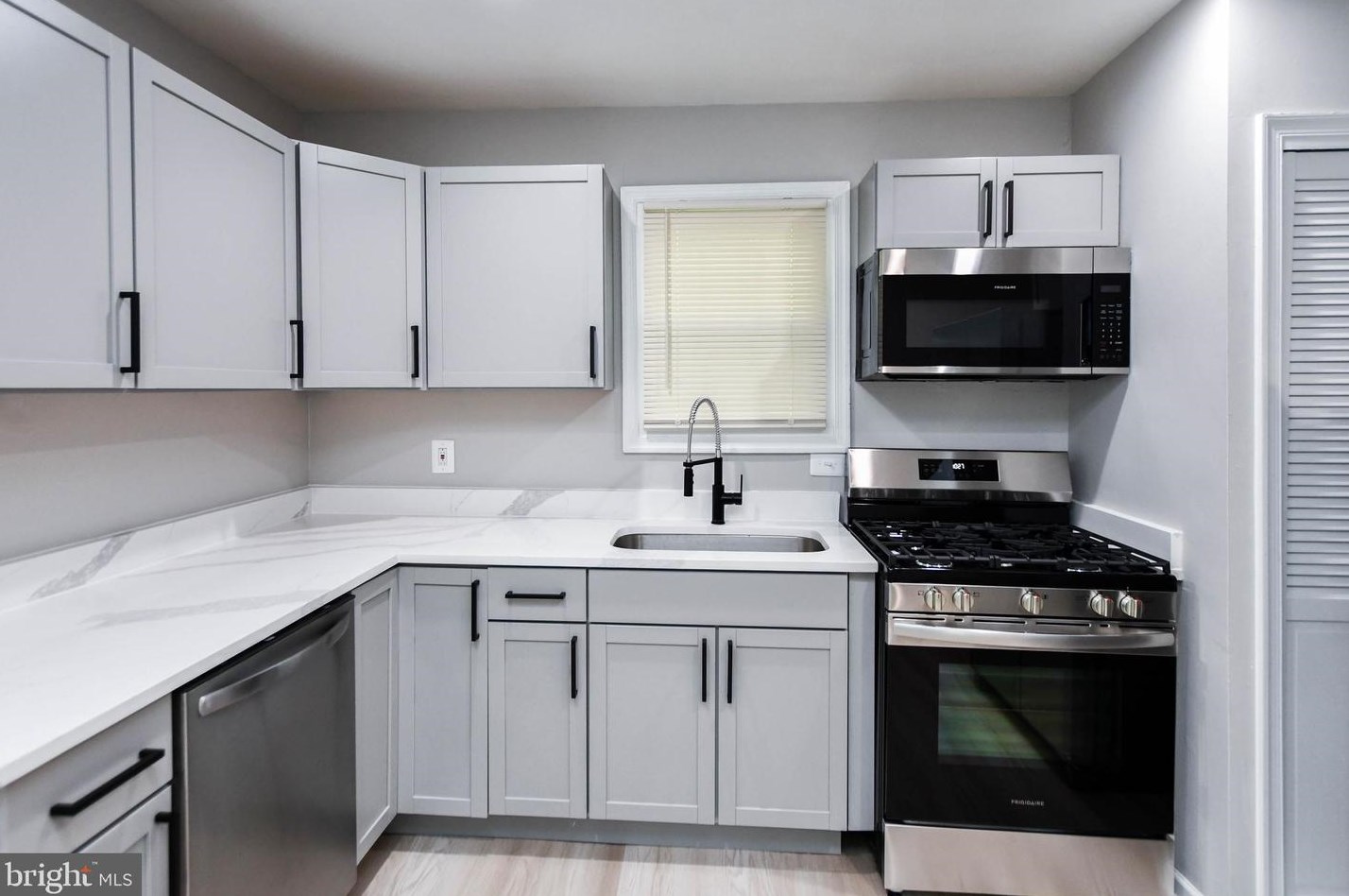 5524 Addison Rd, Capitol Heights MD  20743-1676 exterior