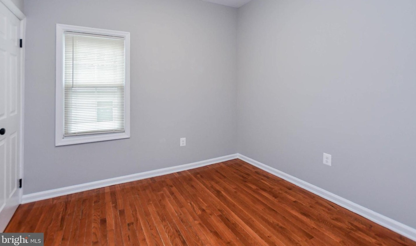 5524 Addison Rd, Capitol Heights MD  20743-1676 exterior