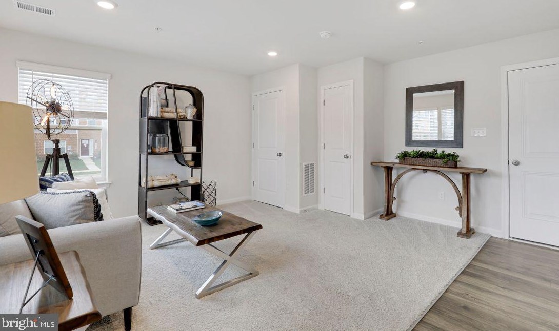 8841 Mimosa Ave, Clinton MD  20735-2648 exterior