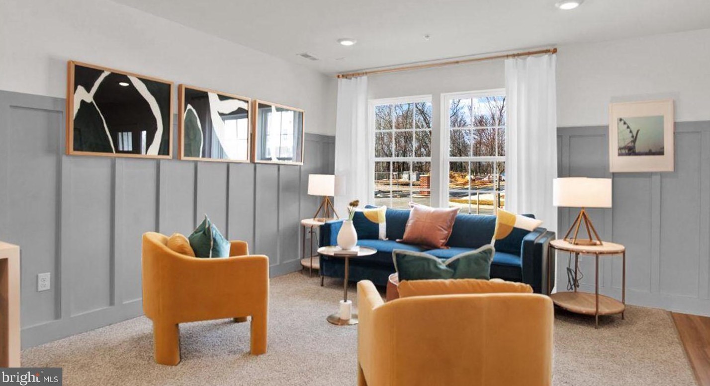 8831 Mimosa Ave, Clinton MD 20735-2648 exterior