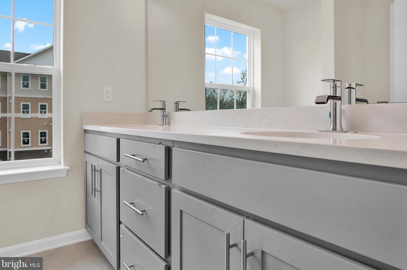 8837 Mimosa Ave, Clinton MD 20735-2642 exterior