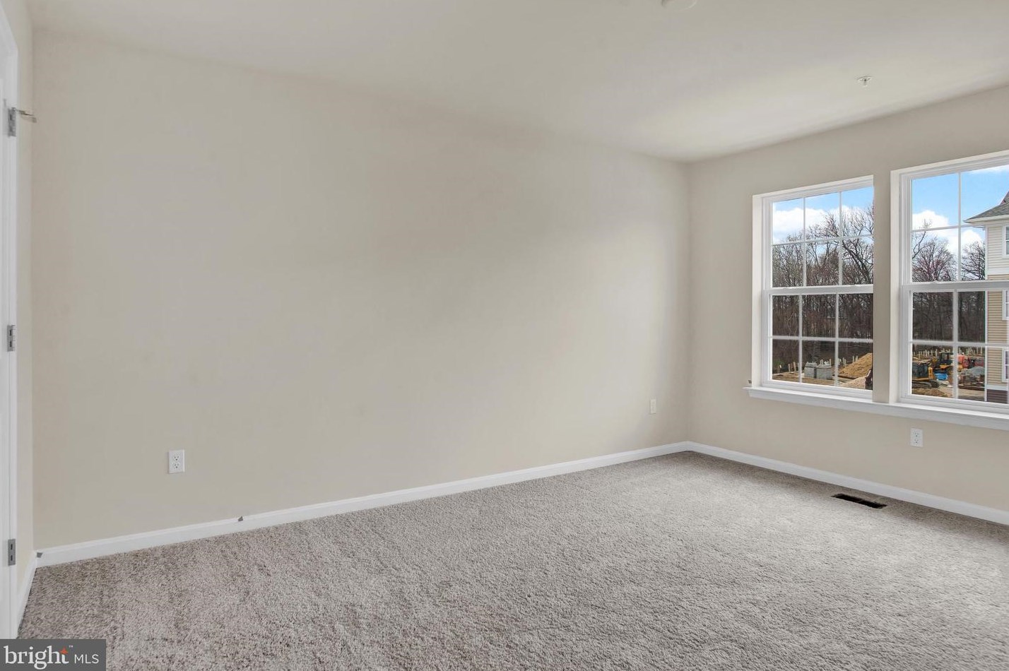 8837 Mimosa Ave, Clinton MD 20735-2642 exterior