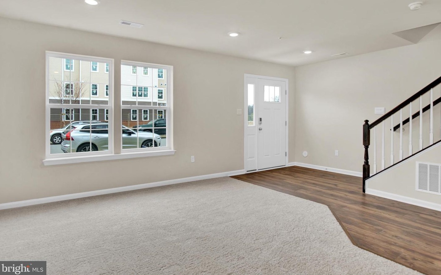 8837 Mimosa Ave, Clinton MD  20735-2648 exterior