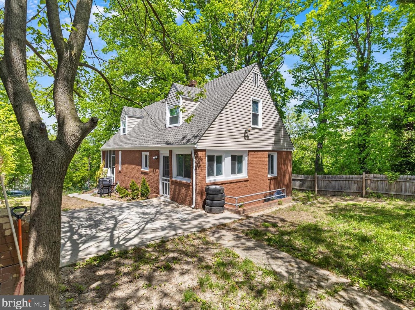 4615 Southern Ave, Capitol Heights MD 20743-5188 exterior