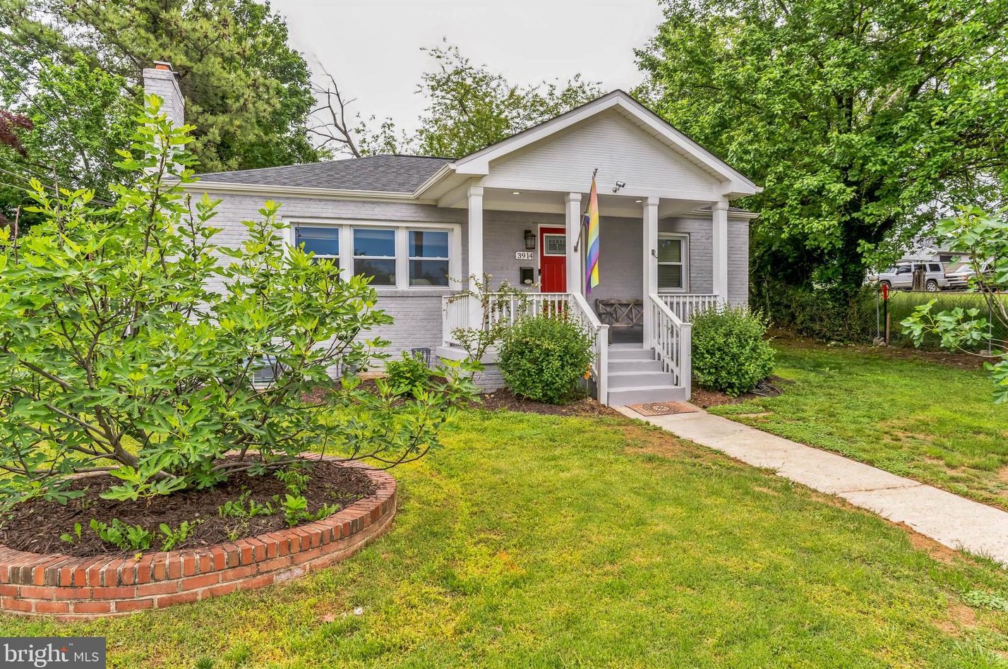 3914 Ellis St, Capitol Heights MD  20743-5751 exterior