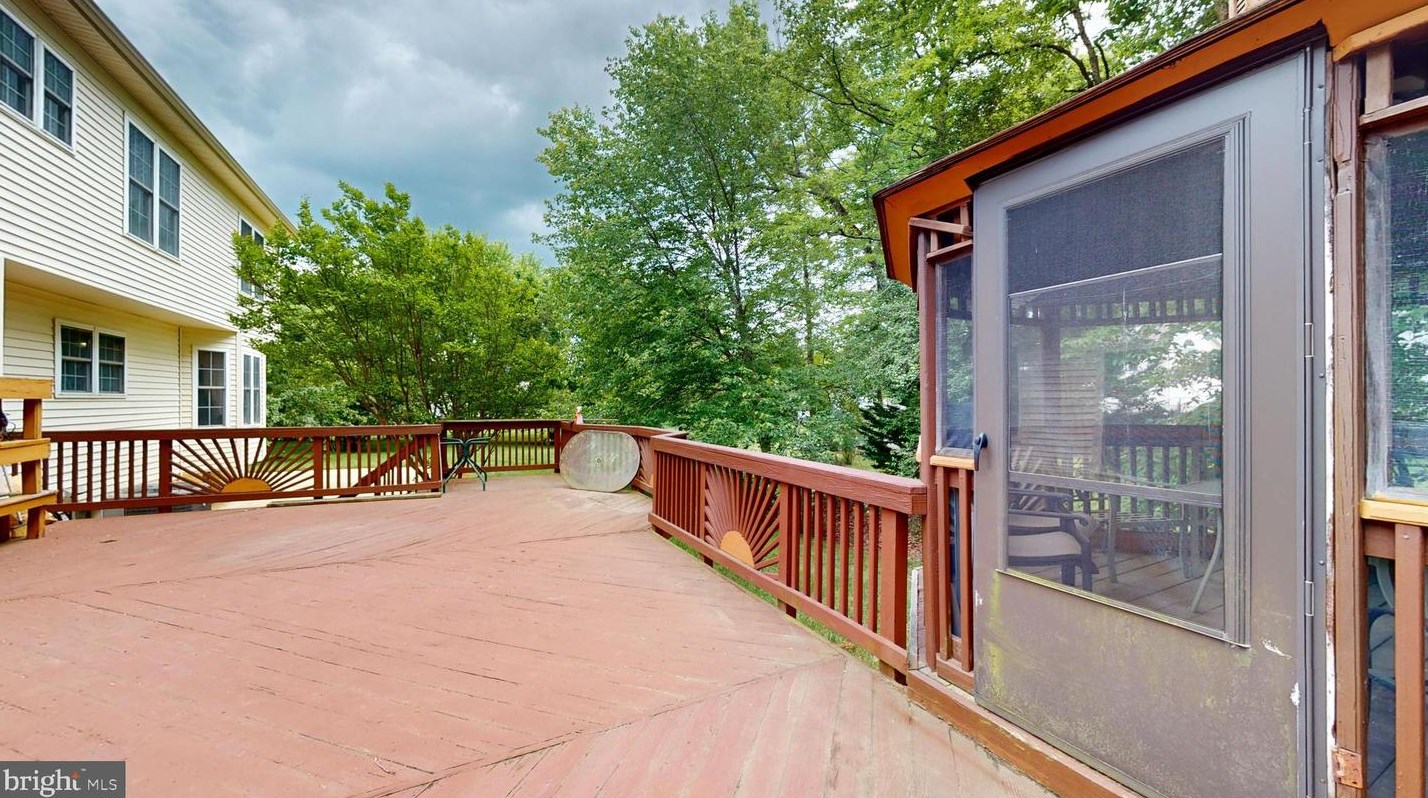 2113 Alleva Ct, Accokeek MD 20607-3254 exterior