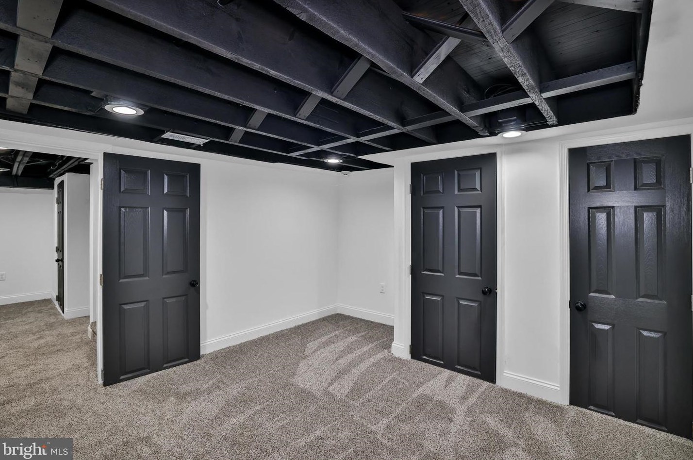 5818 Crown St, Capitol Heights MD 20743-2005 exterior