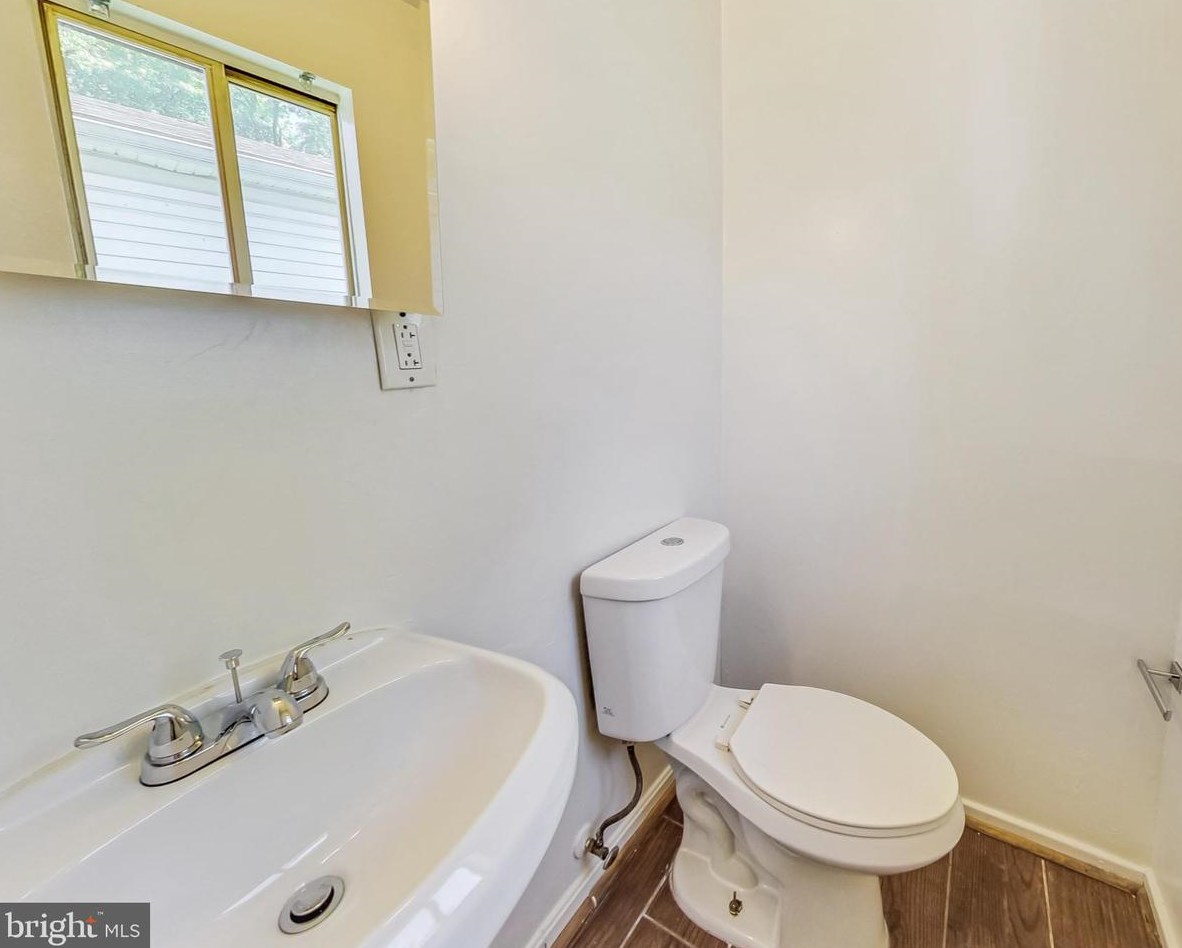 1011 Iago Ave, Capitol Heights MD 20743-3916 exterior