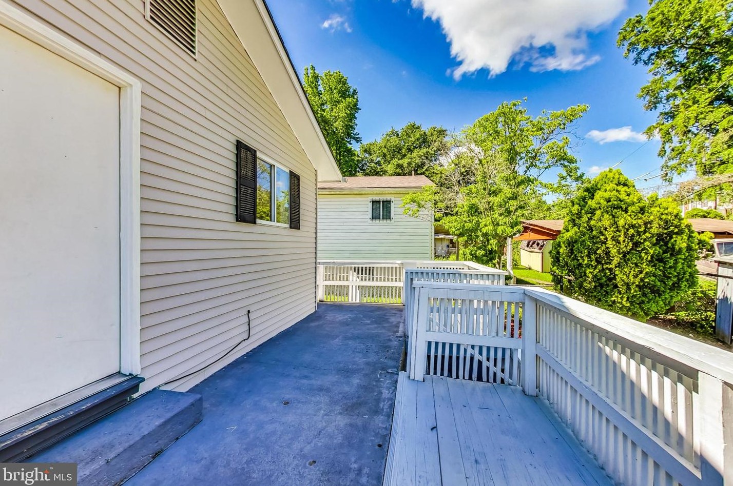 1011 Iago Ave, Capitol Heights MD 20743-3916 exterior