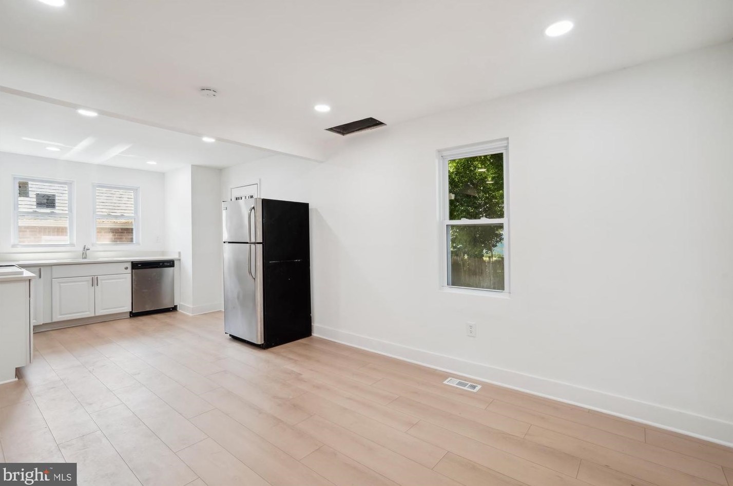 5027 Fable St, Capitol Heights MD 20743-4020 exterior