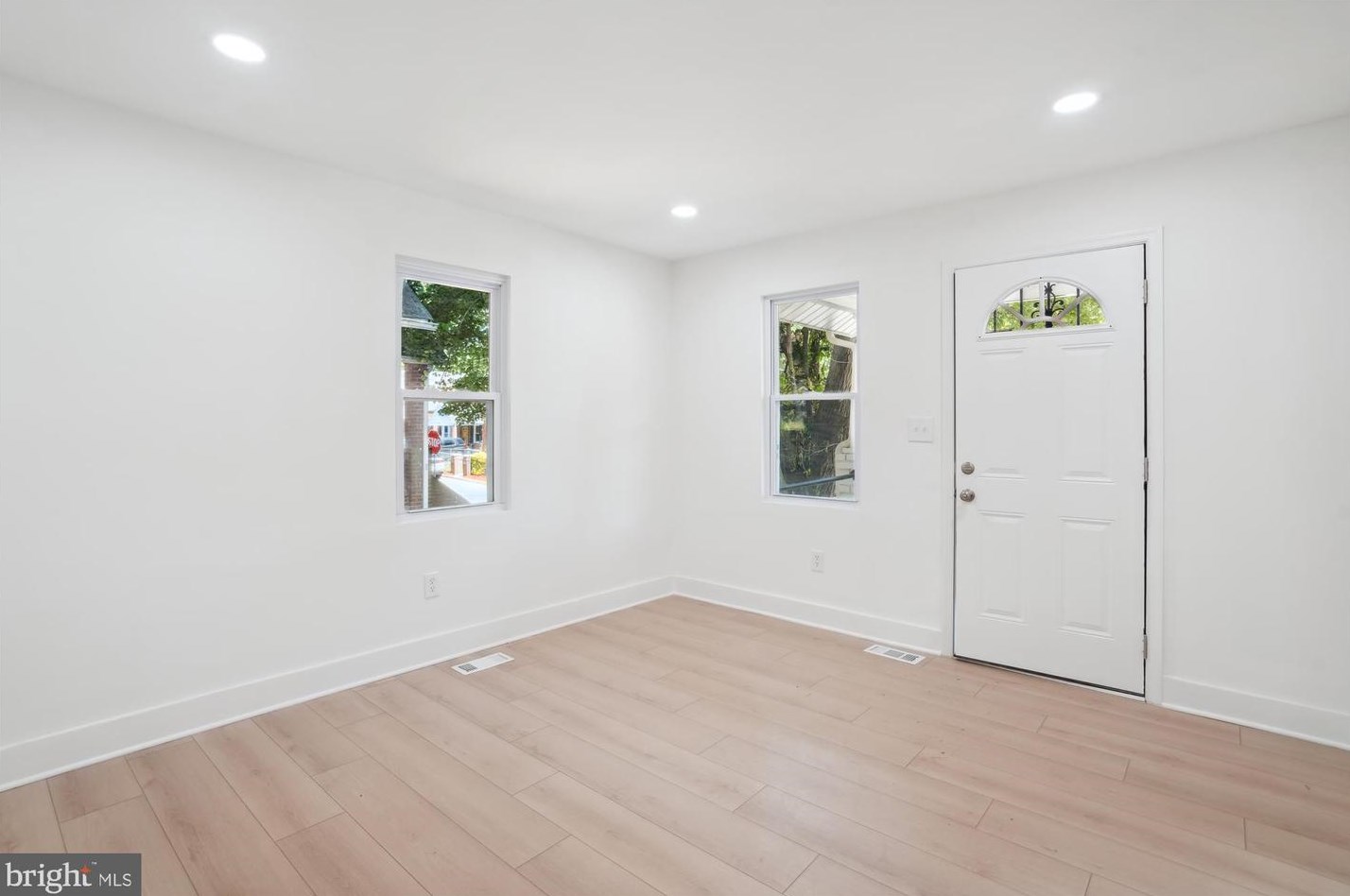 5027 Fable St, Capitol Heights MD  20743-4020 exterior