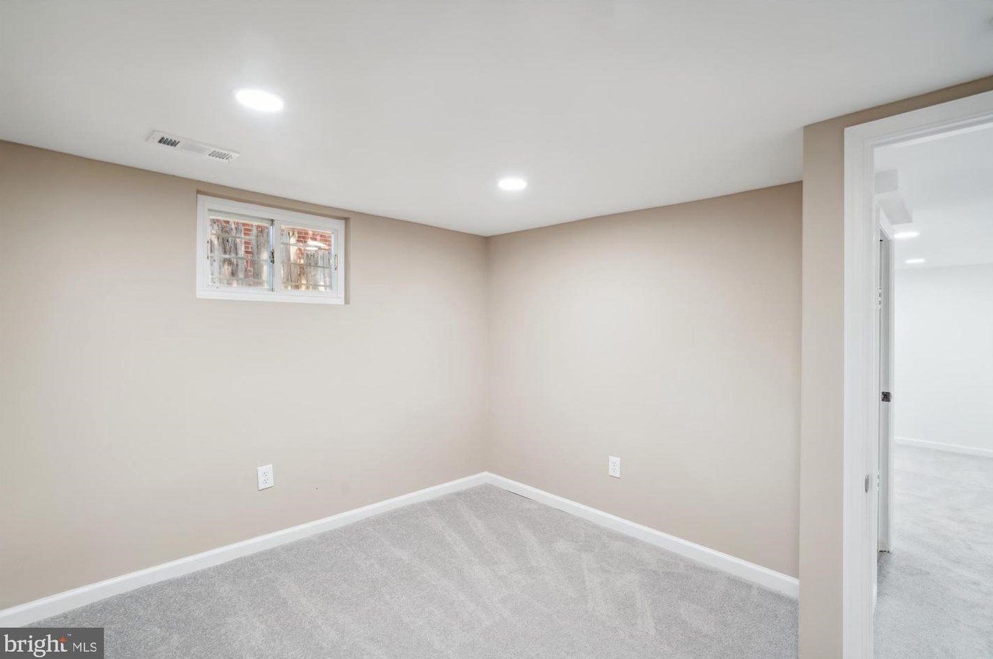 5027 Fable St, Capitol Heights MD 20743-4020 exterior