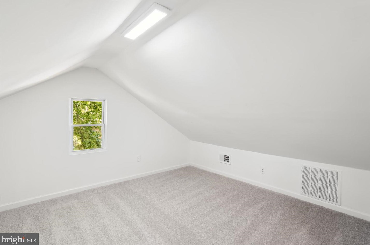 5027 Fable St, Capitol Heights MD 20743-4020 exterior