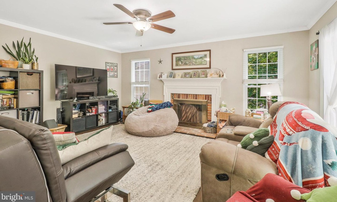 500 Dobbin Ct, Accokeek MD 20607-2037 exterior