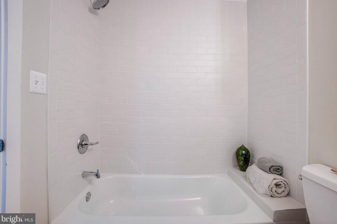 612 Drum Ave, Capitol Heights MD 20743-3950 exterior