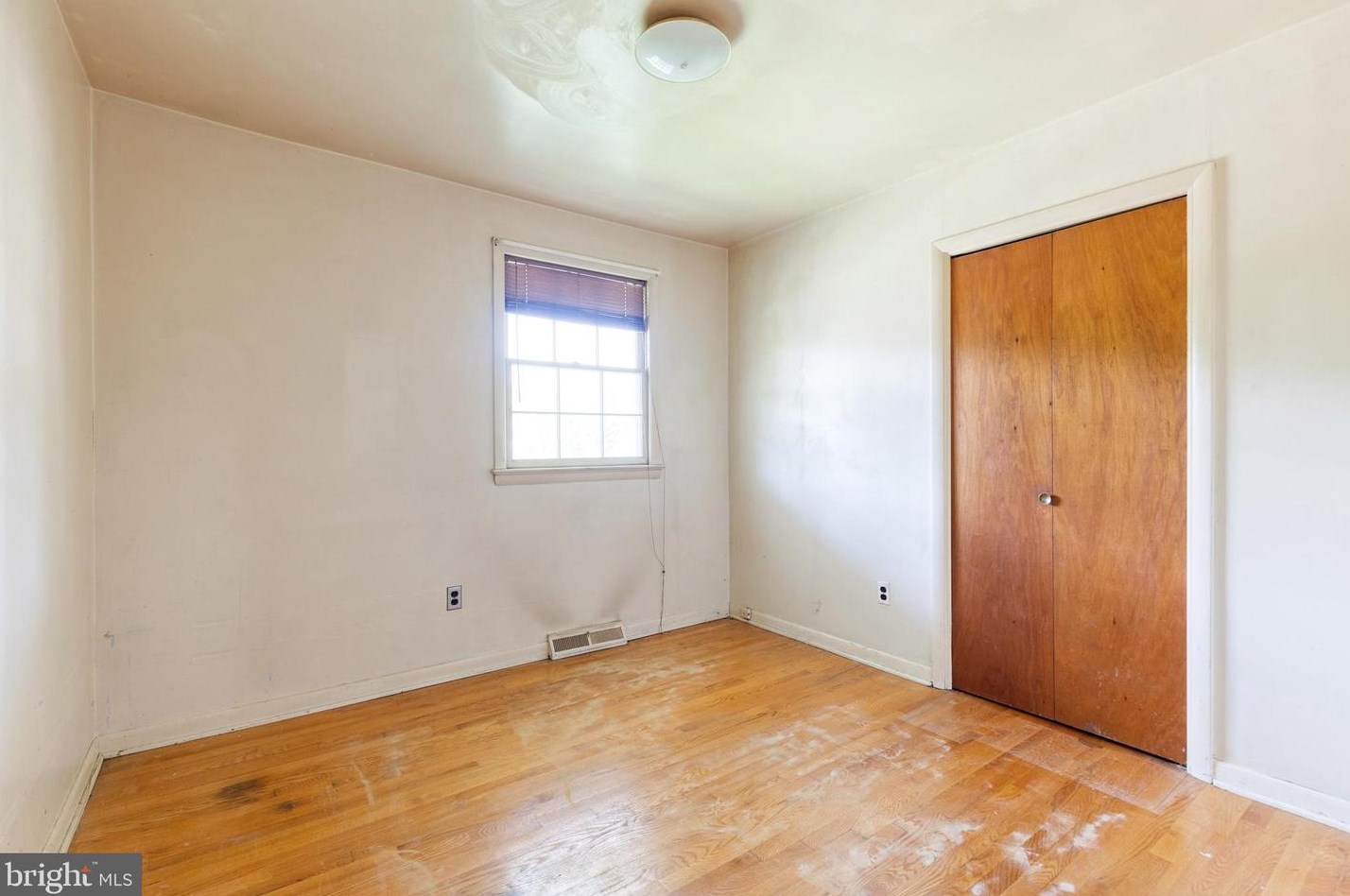 6117 Armor Dr, Clinton MD  20735-3411 exterior