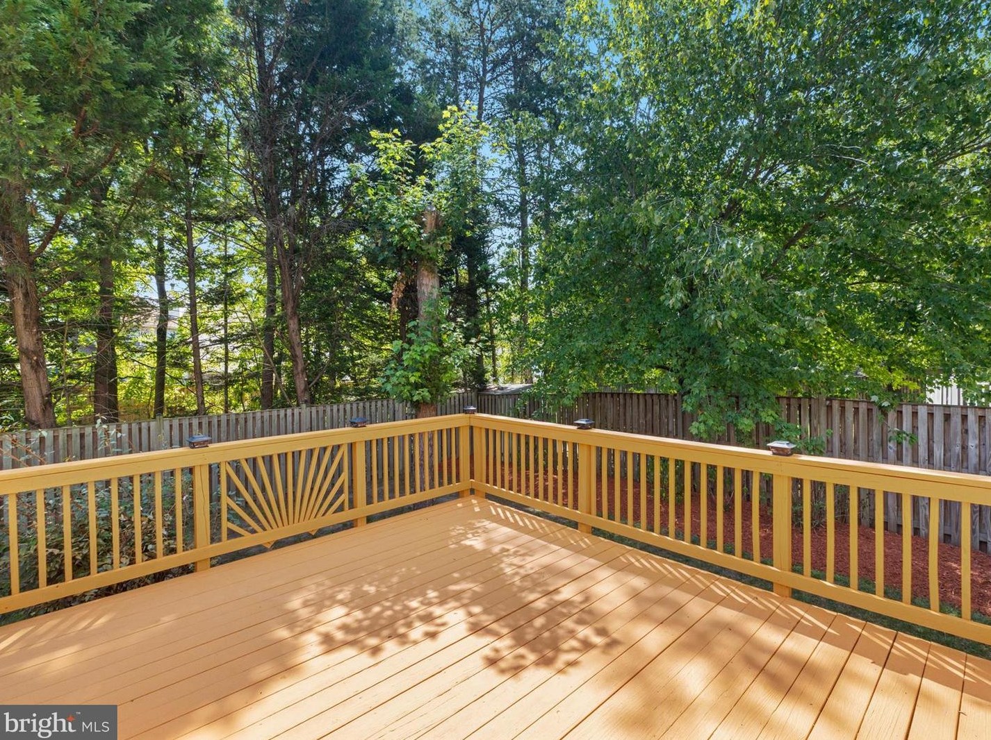 7505 Castle Rock Dr, Clinton MD 20735-1870 exterior