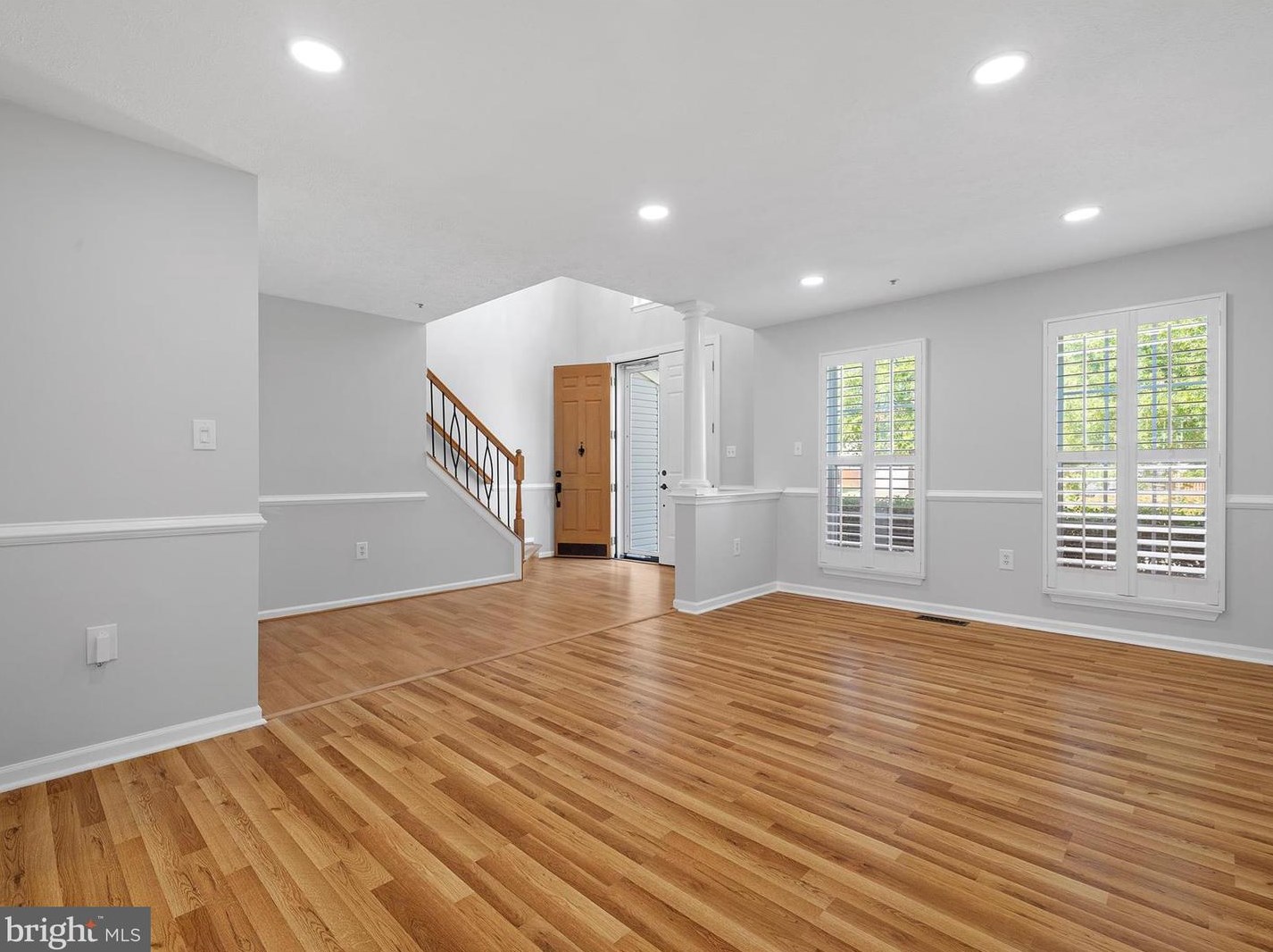 7505 Castle Rock Dr, Clinton MD 20735-1870 exterior