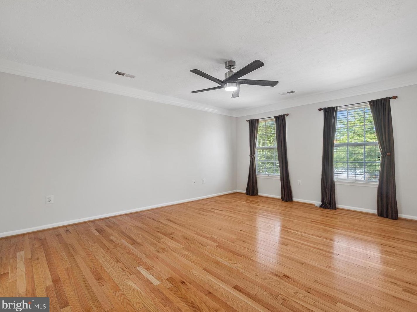 7505 Castle Rock Dr, Clinton MD 20735-1870 exterior