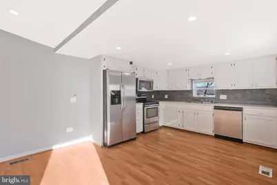 2005 Elmwood Park Drive, Capitol Heights, MD 20743 - Photo 3