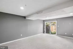 2033 S Anvil Ln, Temple Hills, MD 20748 - Photo 35