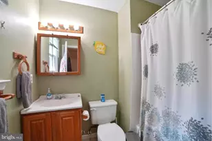 6403 Park Hall Dr W, Laurel, MD 20707 - Photo 17