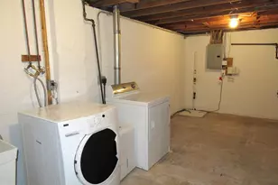 5515 Helmont Dr, Oxon Hill, MD 20745 - Photo 23