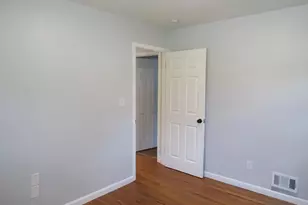 5515 Helmont Dr, Oxon Hill, MD 20745 - Photo 13