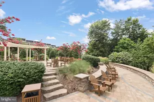 510 Overlook Park Dr, Oxon Hill, MD 20745 - Photo 55