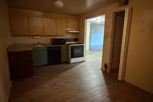 3315 Huntley Sq Dr, Temple Hills, MD 20748 - Photo 7