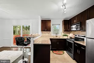 5802 Shepherd Ln, Lanham, MD 20706 - Photo 3